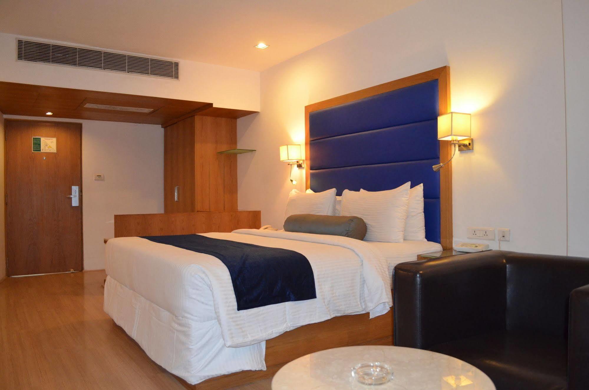 Peerless Hotel ไฮเดอราบัด ภายนอก รูปภาพ